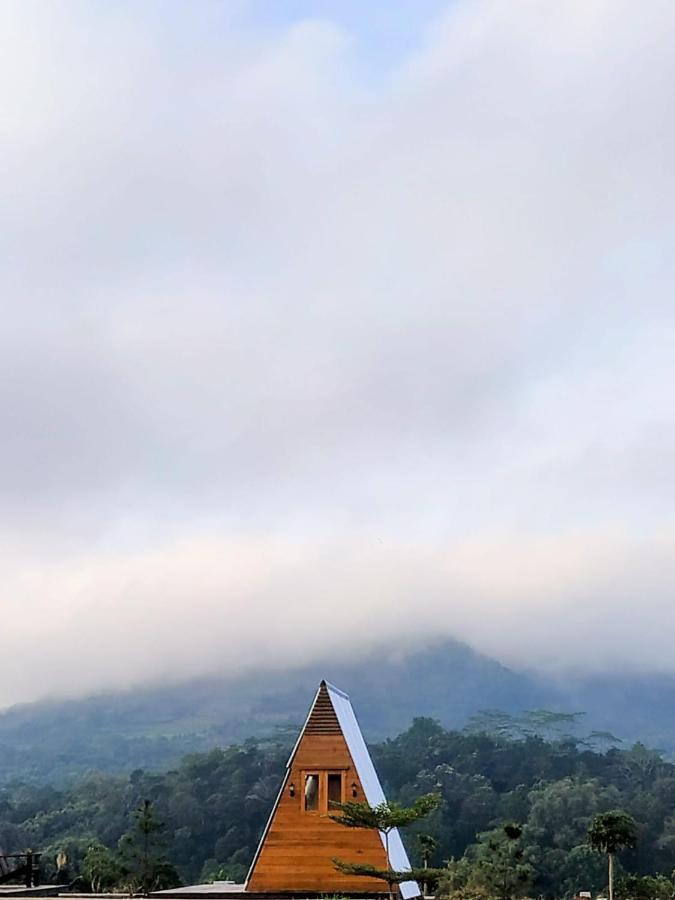 Hotel Wawowow Tomohon Exterior foto